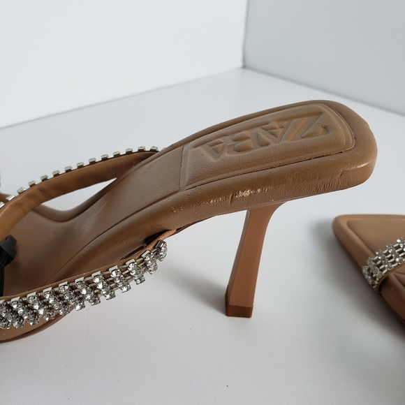 ZARA RHINESTONE STRAP HEELED LEATHET SANDEL - Picture 9 of 9